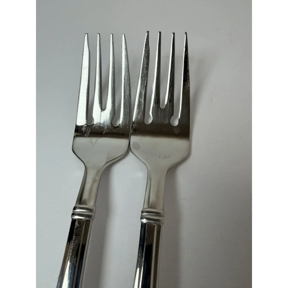 2 Wallace Zenith 18/10 Stainless Steel SALAD FORKS Flatware Glossy